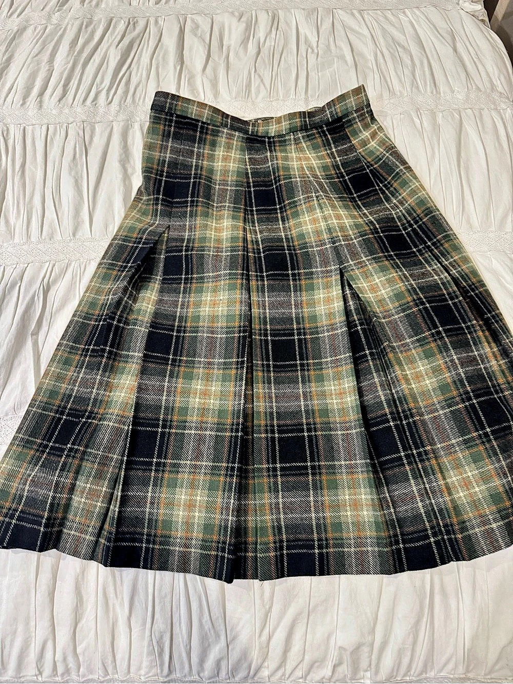 Laird-Portch of Scotland Plaid Wool A-Line Skirt Size 44 Like New